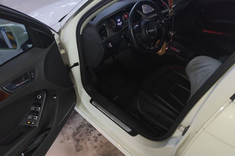 Used Audi A4L 2013 35 TFSI Automatic Comfort Model