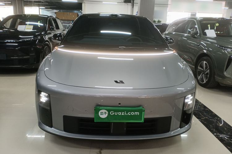 Used Li Auto i6 2025 Model Two-Wheel-Drive Standard Type