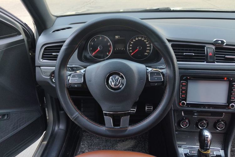 Used Volkswagen Lavida 2014 1.6L Automatic Sport Edition