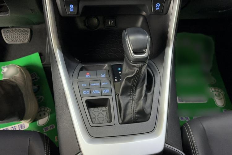 Used Toyota Wildlander 2022 2.0L CVT Four-Wheel Drive Luxury Edition Gear Lever