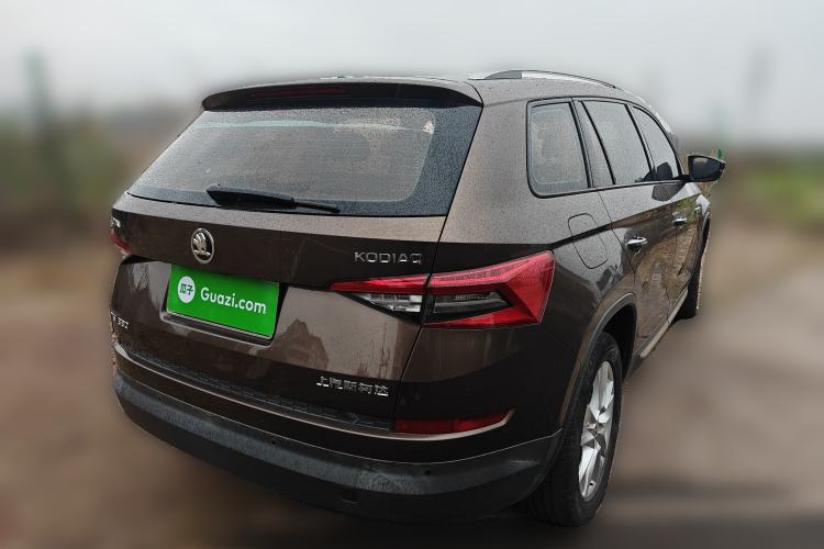 Used Skoda Kodiaq 2018 Facelifted TSI330 5-Seater Two-Wheel-Drive Comfort Edition
