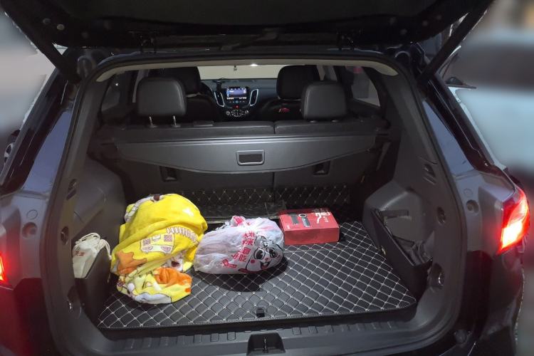 Used Chevrolet Equinox 2019 535T Automatic YuJie Edition China V Standard Trunk