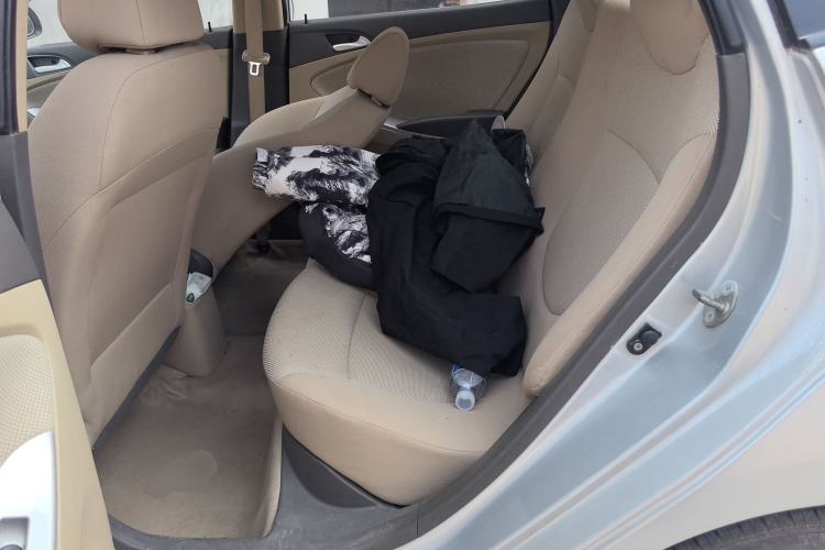 Used Hyundai Verna (older generation) 2010 Sedan 1.4L Manual Comfort GS
