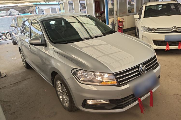 Used Volkswagen Santana 2015 Haval H6 1.6L Automatic Comfort Model
