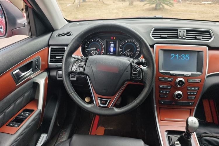 Used Haval H2 2014 1.5T Manual Two-Wheel Drive Elite Edition