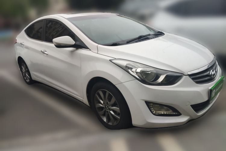 Used Hyundai Elantra (5th Generation / Langdong) 2015 1.6L Manual Leading Model Front Right 45 Deg