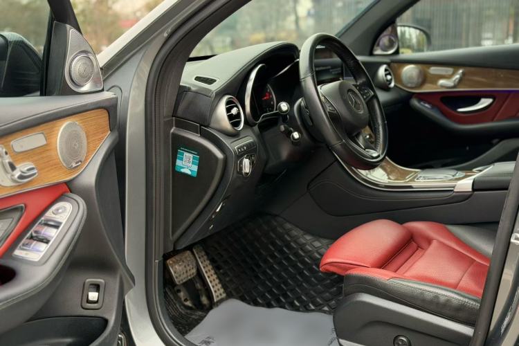 Used Mercedes-Benz GLC Coupe 2019 GLC 260 4MATIC Coupe SUV
