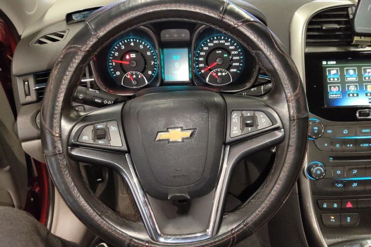 Used Chevrolet Malibu 2014 2.4L Automatic Luxury Edition Steering Wheel