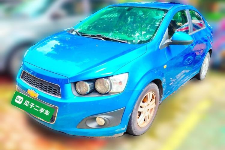 Used Chevrolet Aveo Sonic 2011 Sedan 1.4L Manual Transmission SE