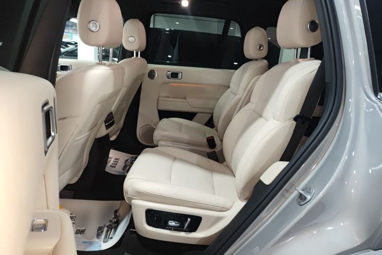 Used Li Auto L8 2023 Pro Model
