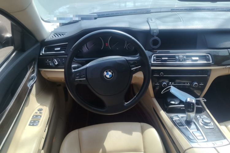 Used BMW 7 Series 2009 740Li Leading Model Steering Wheel