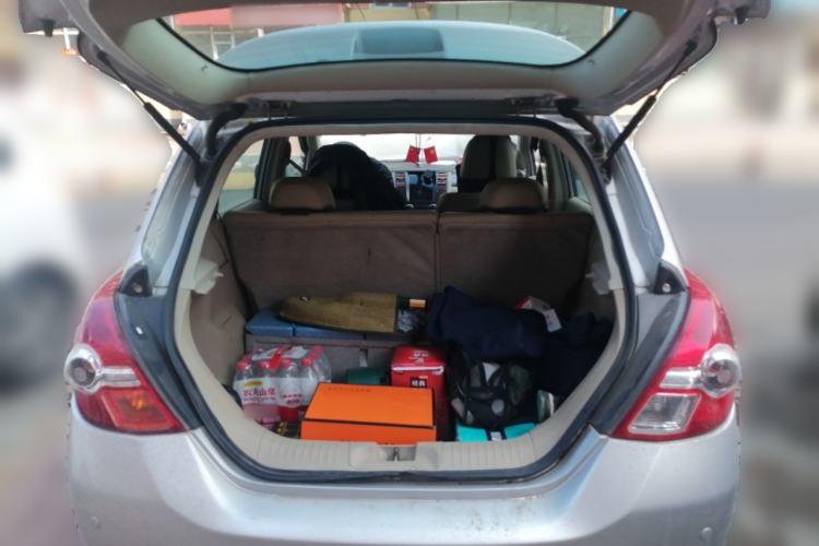 Used Nissan Tiida 2008 1.6L Automatic Smart Version Trunk