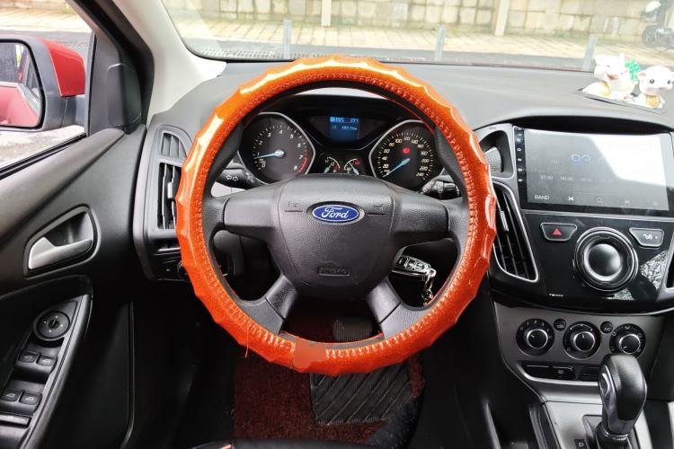 Used Ford Focus 2012 Hatchback 1.6L Automatic Comfort Model Steering Wheel