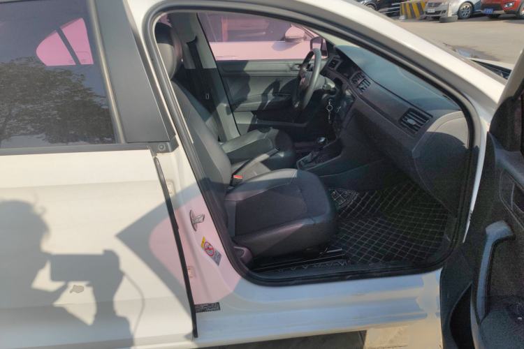 Used Volkswagen Santana 2016 1.6L Automatic Fashion Edition
