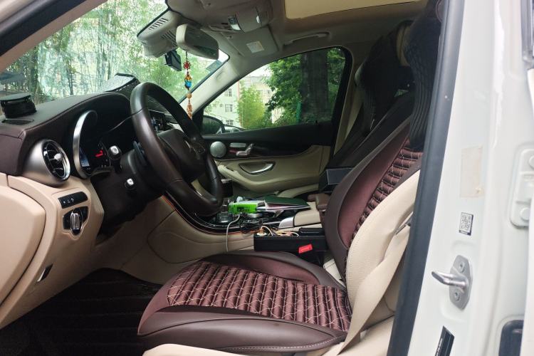 Used Mercedes-Benz GLC 2017 GLC 260 4MATIC Luxury Model
