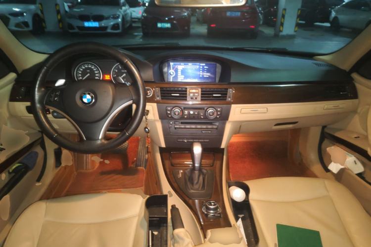 Used BMW 3 Series 2010 325i Luxury Model
