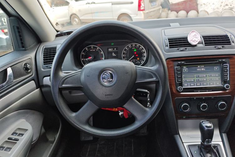 Used Skoda Octavia 2014 1.6L Automatic Eado Edition
