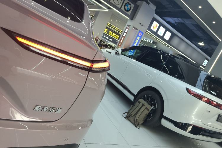 Used ONVO L60 2024 60 kWh Rear-Drive Version Exterior 3