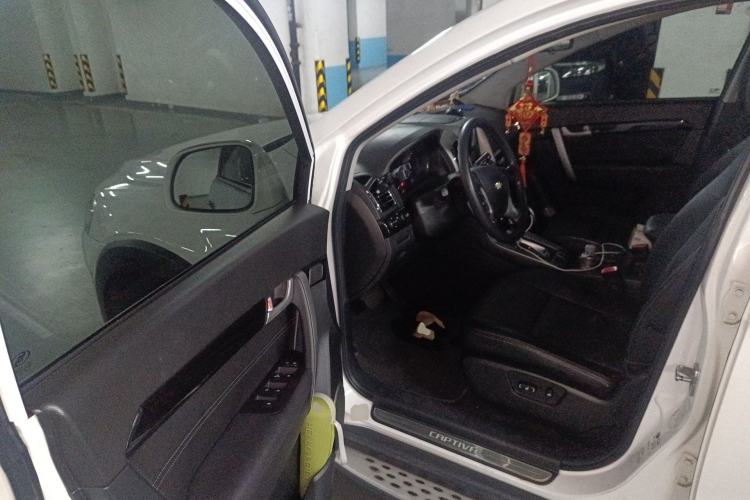 Used Chevrolet Captiva 2017 2.4L Two-Wheel Drive Luxury Edition 7 Seats
