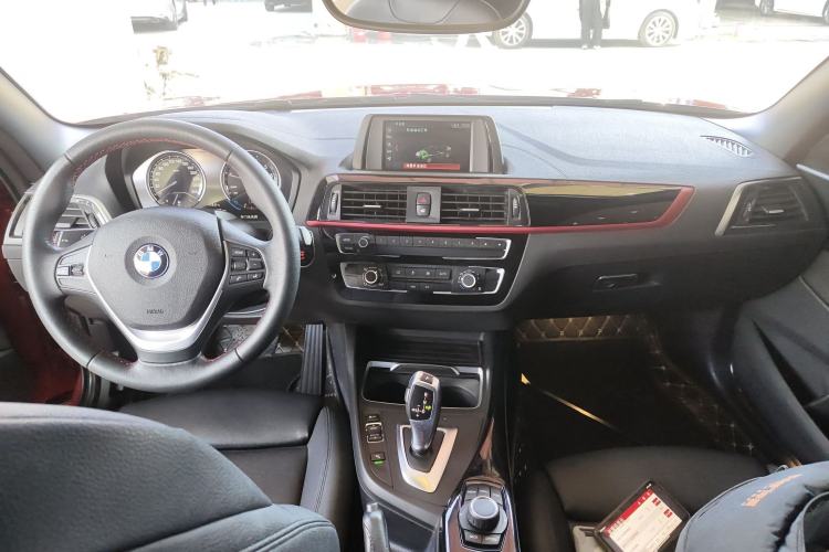 Used BMW 2 Series (Import) 2018 220i Convertible Coupe Sports Design Package
