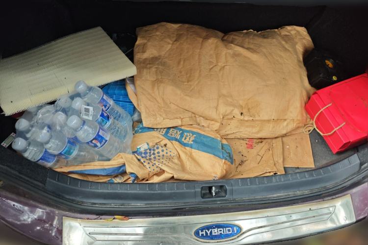 Used Toyota Levin 2016 Dual-Engine 1.8H GS E-CVT Elite Model with Sunroof
