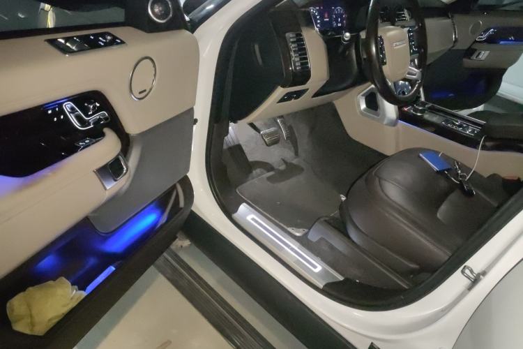 Used Land Rover Range Rover 2020 3.0 L6 Long-Wheelbase Legacy
