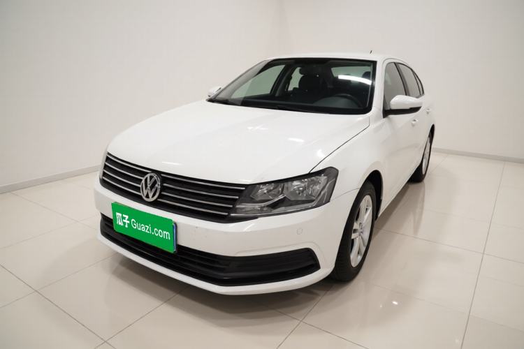 Used Volkswagen Lavida 2017 1.6L Manual Fashion Edition