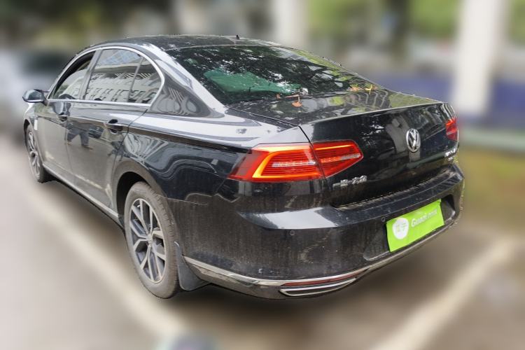 Used Volkswagen Magotan 2017 330TSI DSG Luxury Model