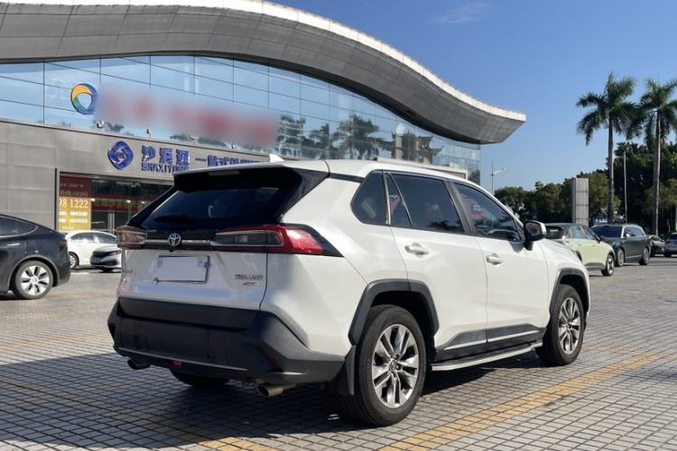 Used Toyota Wildlander 2020 2.0L CVT 4x4 Luxury Edition