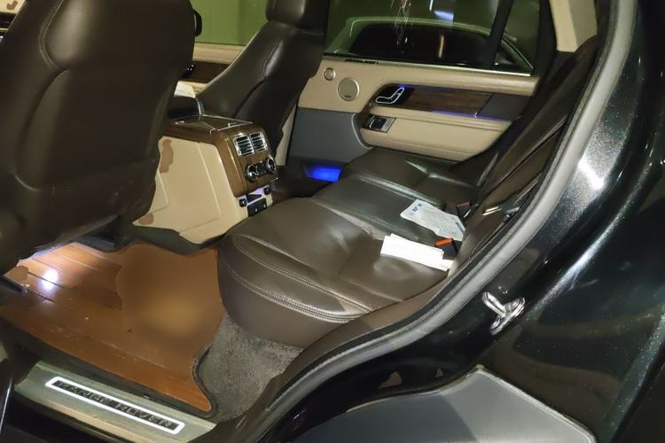 Used Land Rover Range 2018 3.0 SC V6 Vogue SE Long-Wheelbase Edition Left Rear Seat