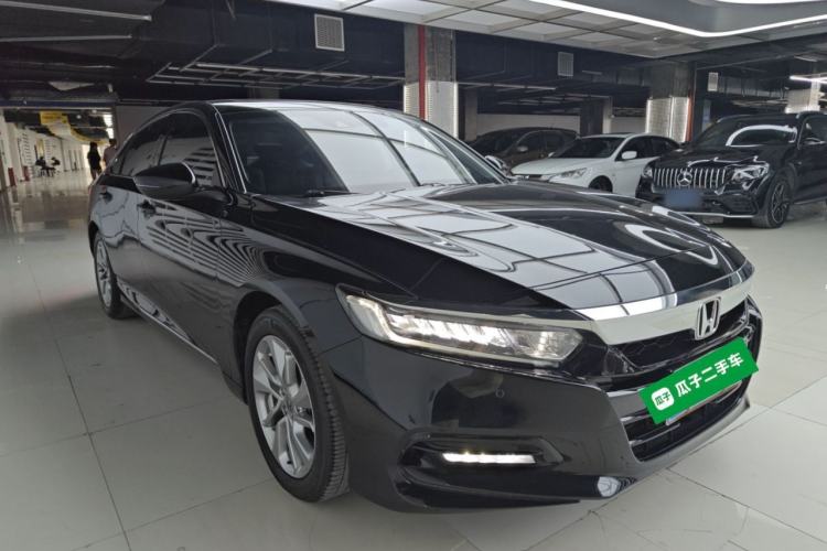 Used Honda Accord 2018 260TURBO Luxury Edition China VI Front Right 45 Deg