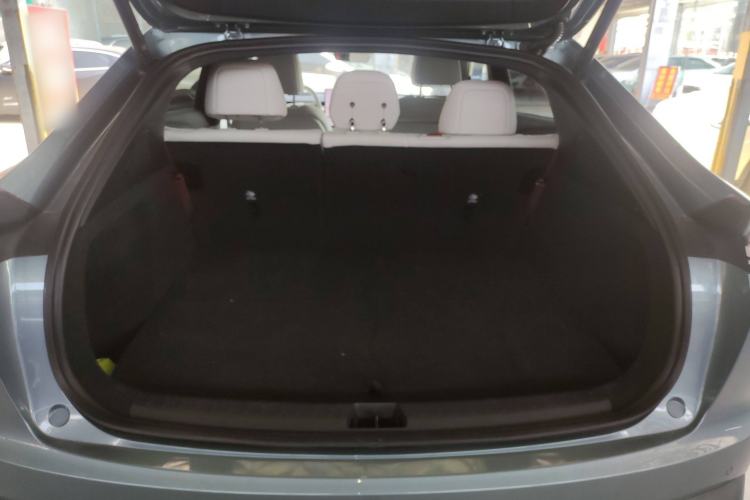 Used ONVO L60 2024 60 kWh Rear-Drive Version