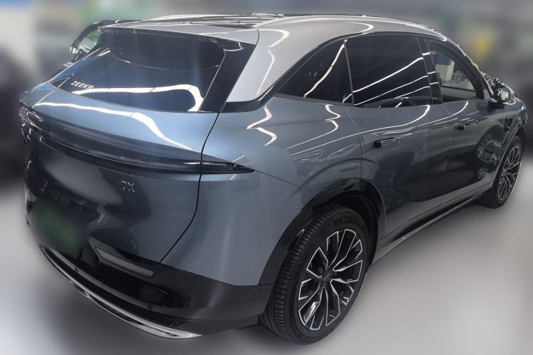 Used Zeekr 7X 2025 100 kWh Long-Range Rear-Wheel Drive with Intelligent Driving Features Rear Right 45 Deg