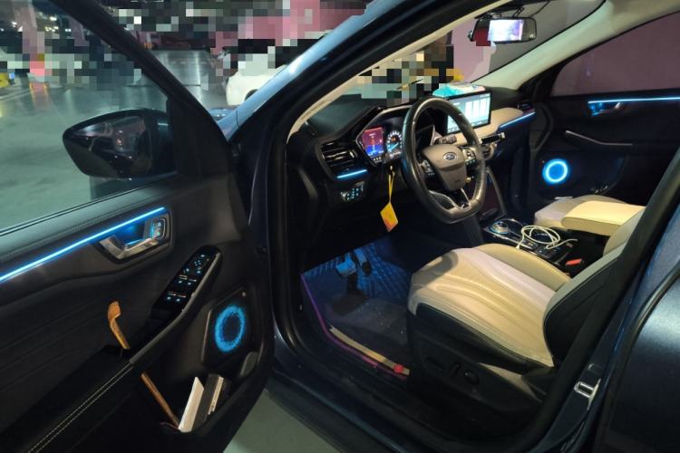 Used Ford Escape 2020 EcoBoost 245 Two-Wheel-Drive Titanium Edition
