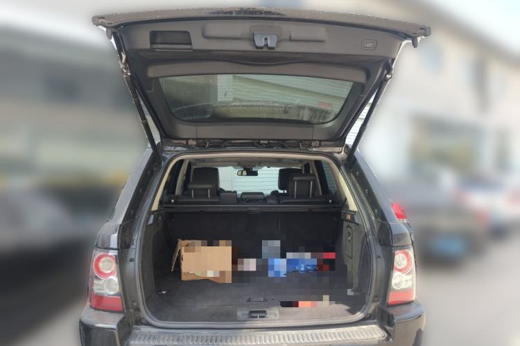 Used Land Rover Range Sport 2013 3.0 TDV6 Diesel Edition Trunk