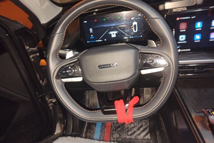 Used CHANGAN OSHAN Z6 2023 Blue Whale 1.5T DCT Smart-Led City Edition