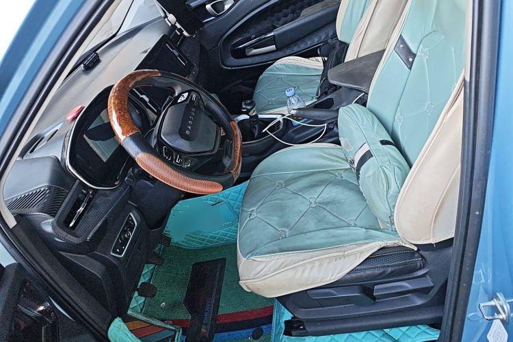 Used Baojun RM-5 2019 1.5T Manual Elite Version with 24-Hour Online Service 7 Seats
