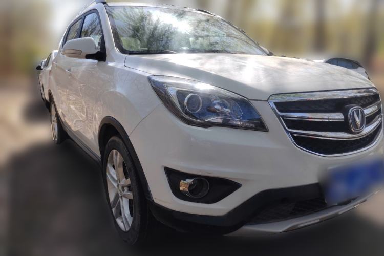 Used CHANGAN CS35 2017 1.6L Automatic Luxury Model Front Right 45 Deg