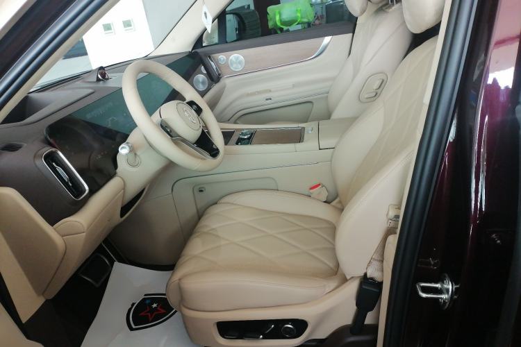 Used Hima AITO M9 2025 Extended-Range Ultra Version 52 kWh 6-Seater