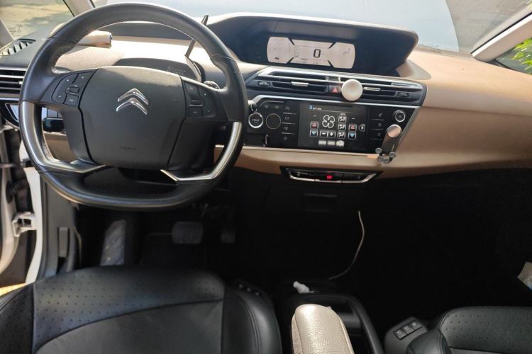 Used Citroen C4 Picasso 2015 Grand 1.6T Luxury 7-Seater