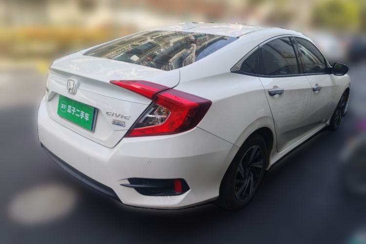 Used Honda Civic 2016 220TURBO CVT Luxury Edition
