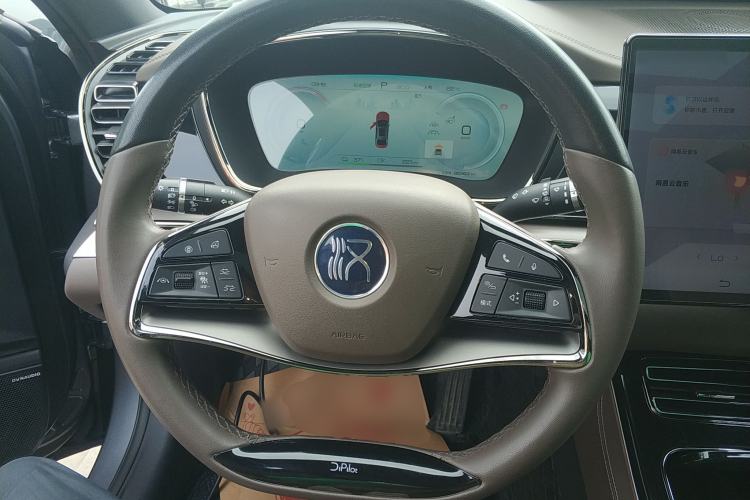 Used BYD Han 2023 EV Champion Edition 715KM Front-Drive Prestige Model Steering Wheel