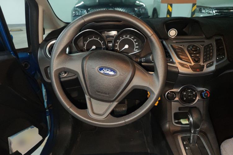 Used Ford Fiesta 2013 Hatchback 1.5L Automatic Fashion Edition
