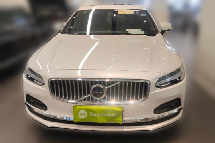 Used Volvo S90 2023 B5 Luxury Smart Edition Front