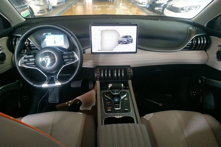 Used BYD Yuan PLUS 2024 Honor Edition 430KM Beyond Model Center Console