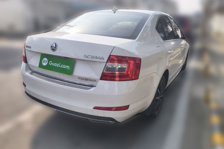 Used Skoda Octavia 2017 1.6L Automatic Smart Drive Edition
