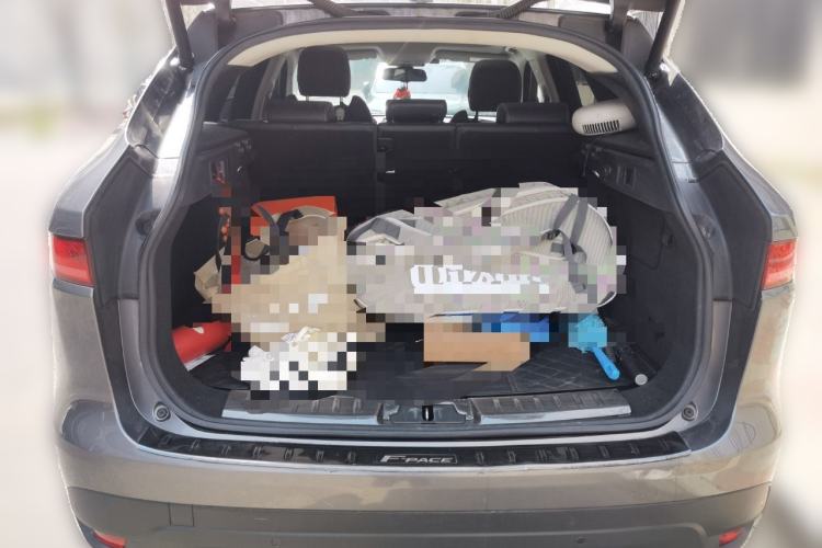 Used Jaguar F-PACE 2016 2.0T Two-Wheel Drive Urban Luxury Edition
