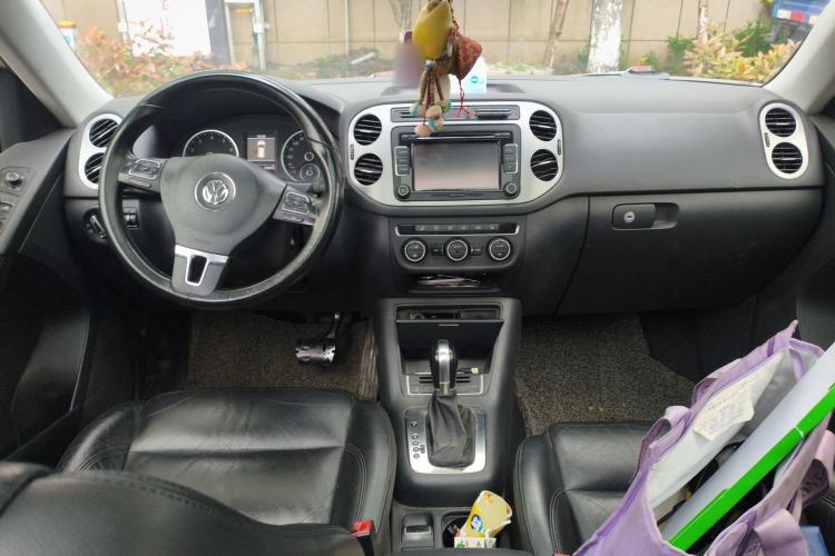 Used Volkswagen Tiguan 2013 1.8TSI Automatic Two-Wheel Drive Luxury Model Center Console