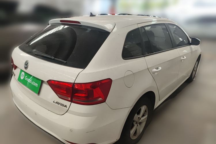 Used Volkswagen Gran Lavida 2015 1.6L Automatic Fashion Edition
