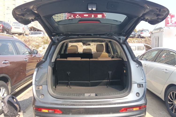 Used Landian E5 2024 Honor Edition 100KM Premium Model 7 Seats